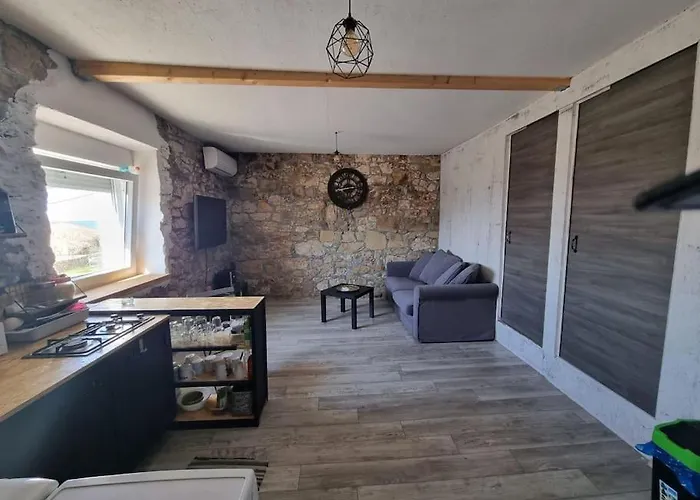 Kyra Casa vacanze Rtina